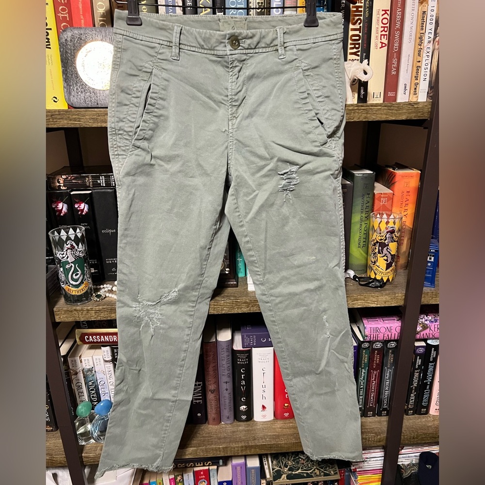 Lou & Grey Capri Pants